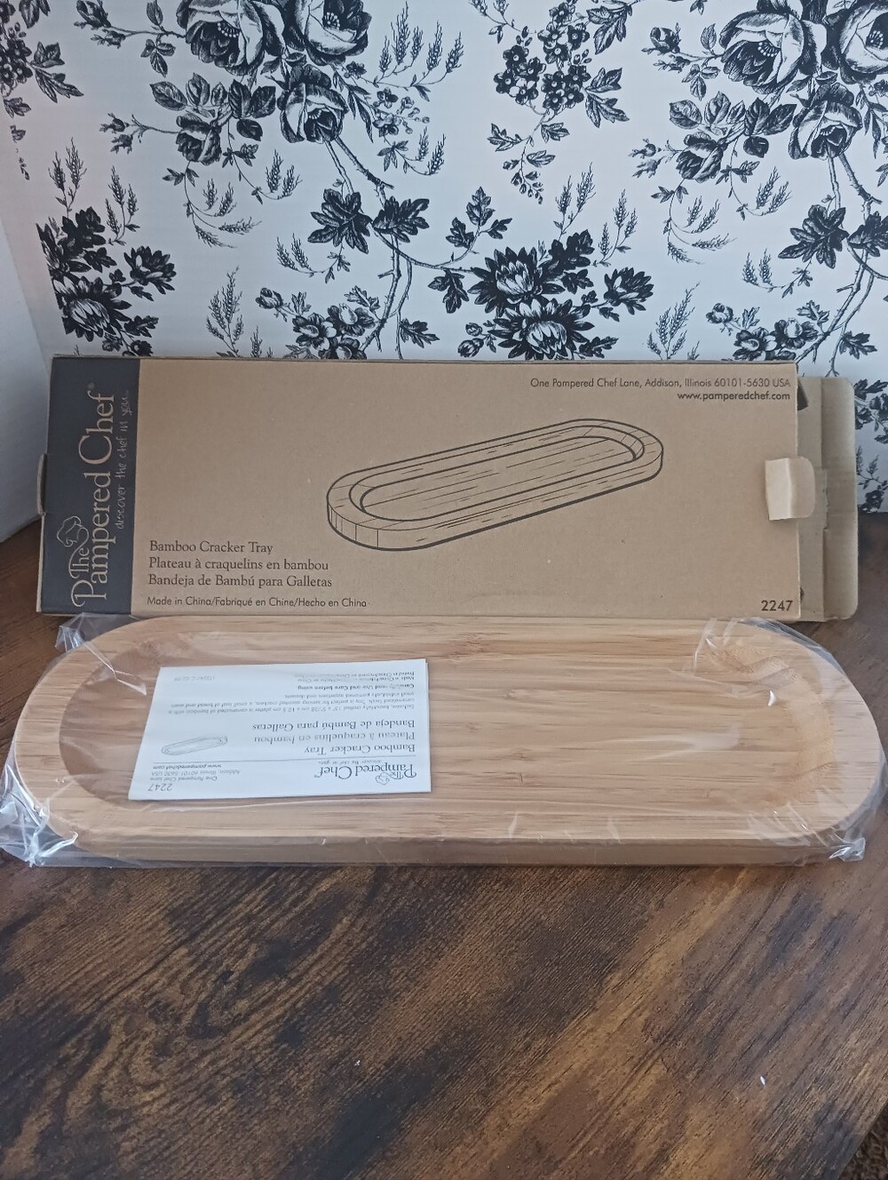RETIRED - Pampered Chef Bamboo Grinder Stand -NEW